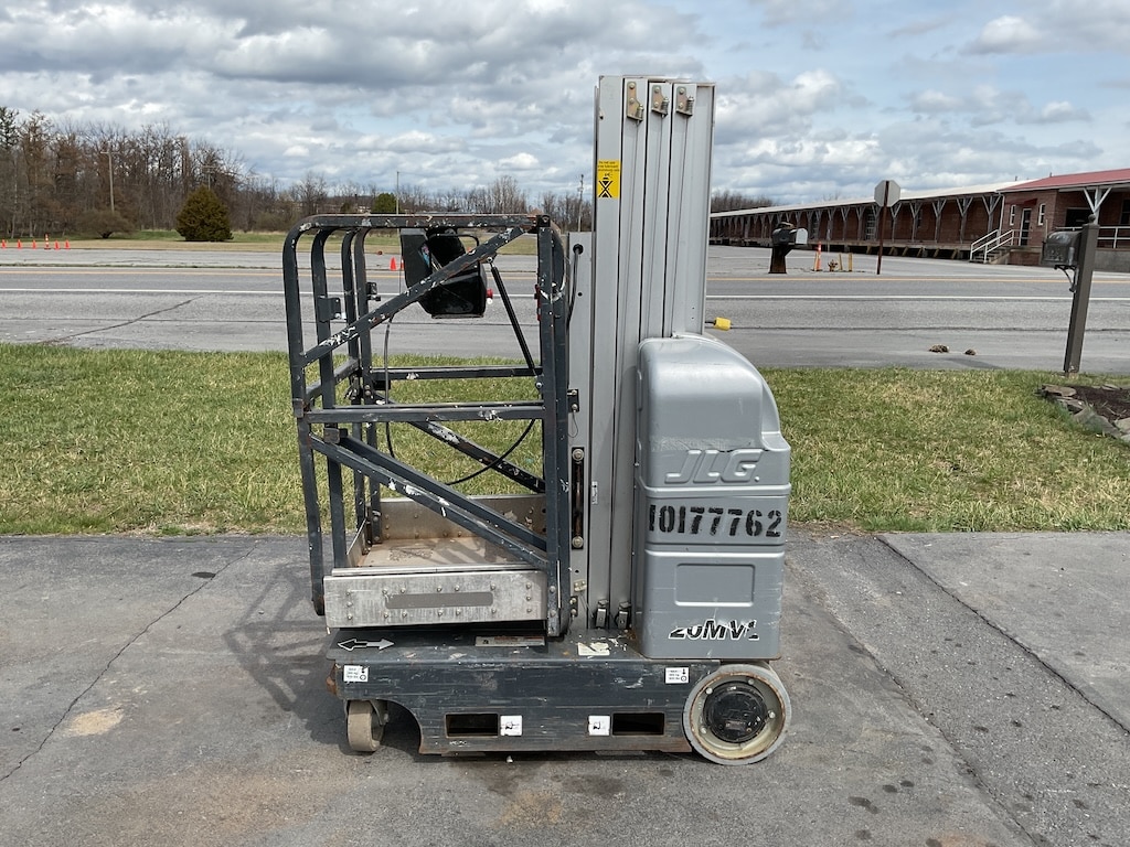 JLG 20MVL