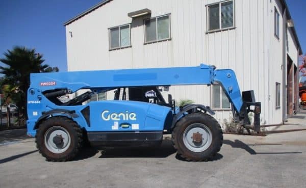 2015 Genie GTH844 Telehandler_Right Side