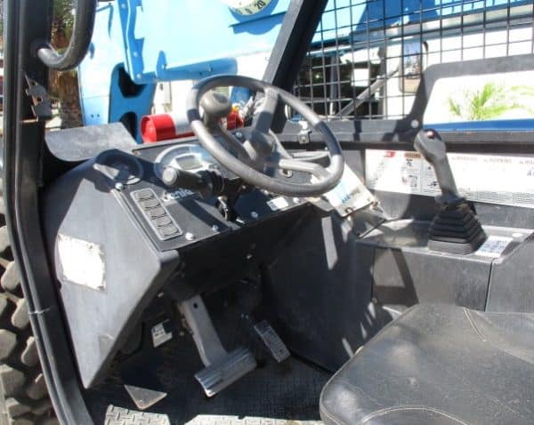 2015 Genie GTH636 Telehandler_Drive Controls