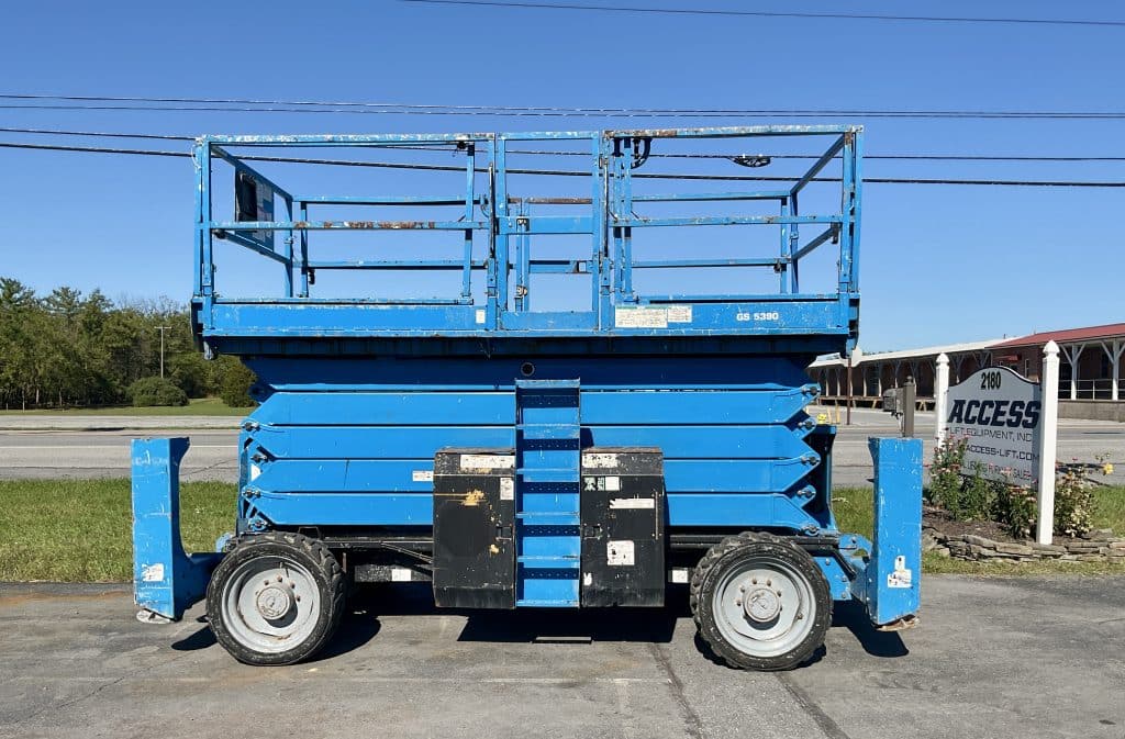 2014 Genie GS5390RT Rough Terrain Scissor Lift_Left Side
