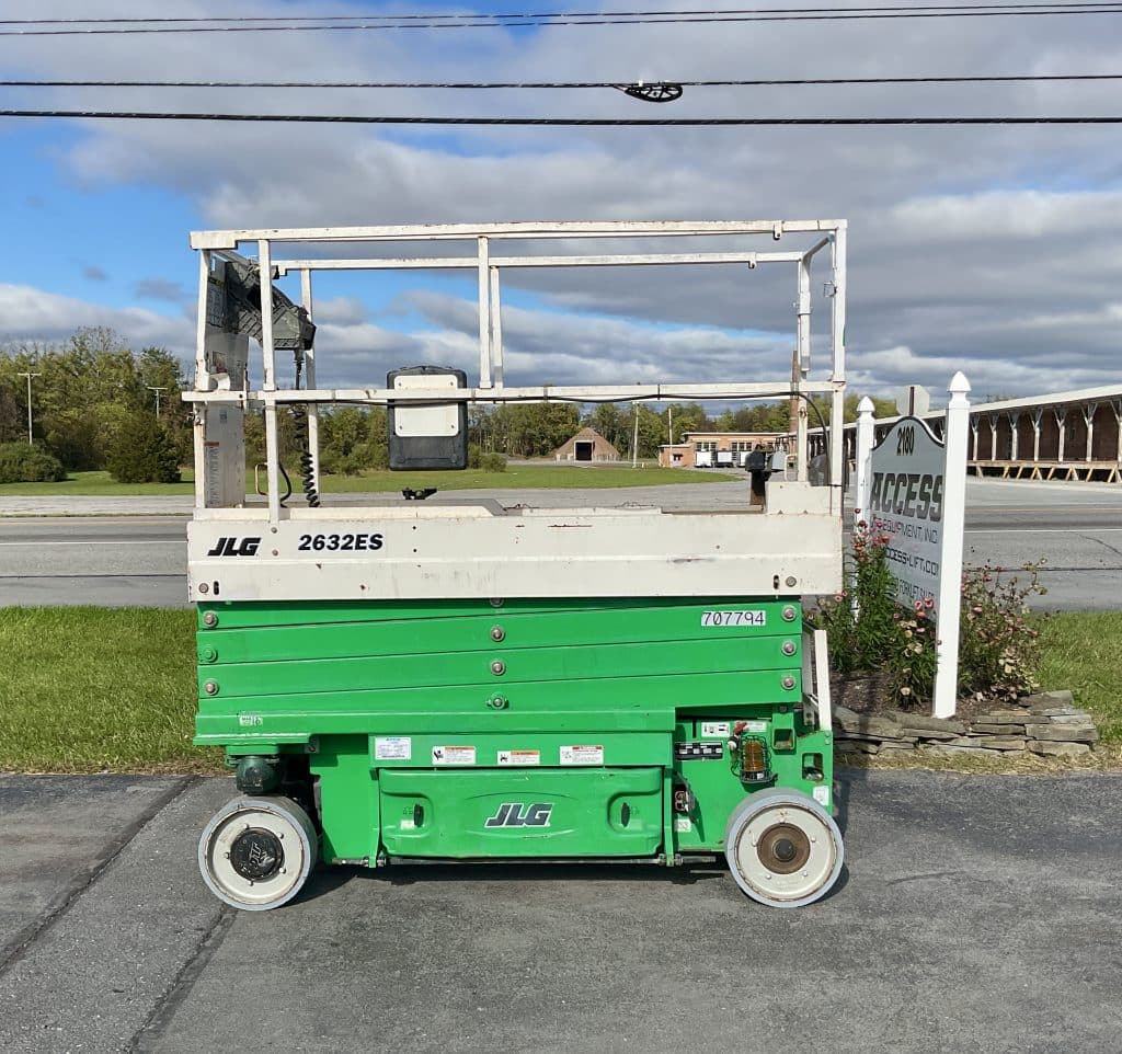 2015 JLG 2632ES Electric Scissor Lift_Left Side