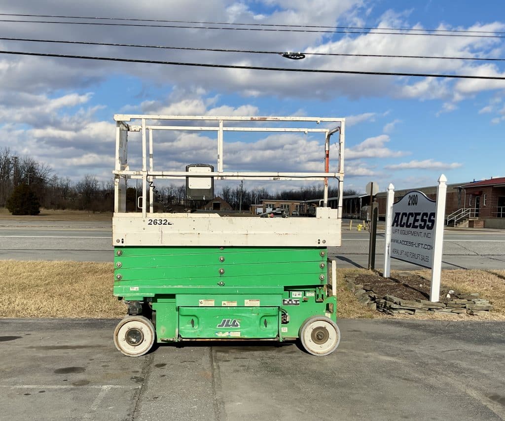 2015 JLG 2632ES Electric Scissor Lift_Left Side
