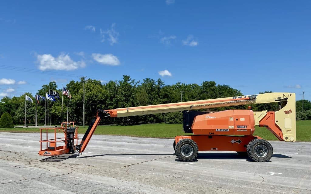 2019 Factory Recon JLG 800AJ Articulating Boom Lift_Right Side