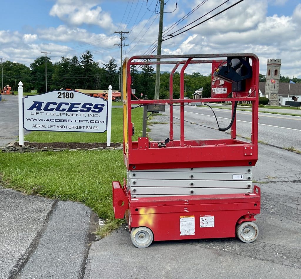 2023 MEC Micro19 Electric Scissor Lift_Right Side
